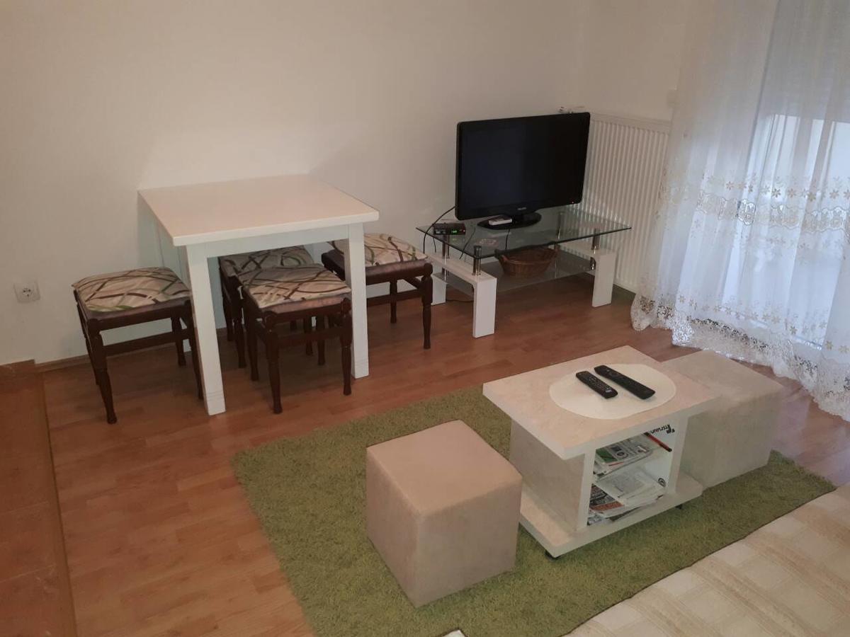 Renome Apartmani Banja Koviljača Exteriér fotografie